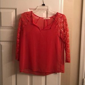 Lace sleeve blouse